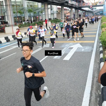 Runner Photo 4526341