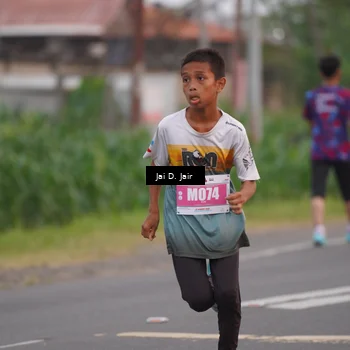 Runner Photo 4526368