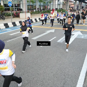 Runner Photo 4526435