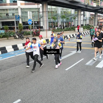 Runner Photo 4526541