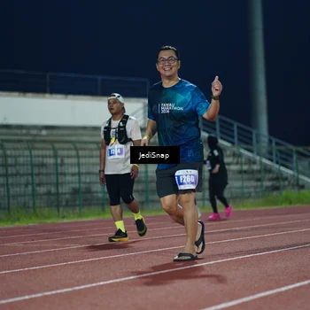 Runner Photo 4526573