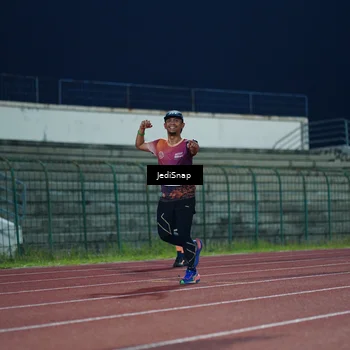Runner Photo 4526800