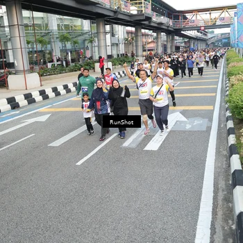 Runner Photo 4527080