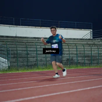 Runner Photo 4527193