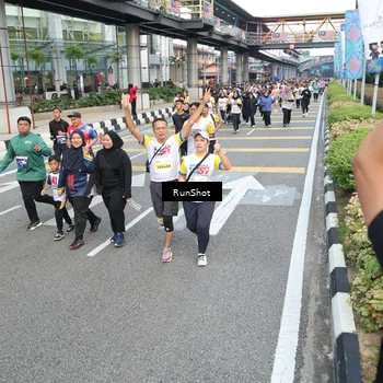 Runner Photo 4527260