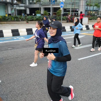 Runner Photo 4527376