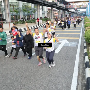 Runner Photo 4527394