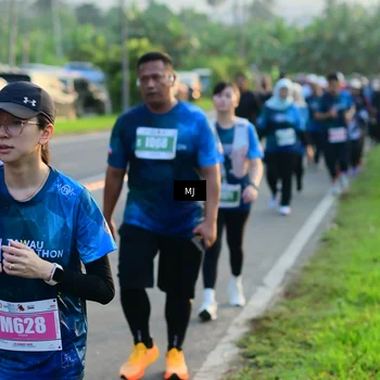 Runner Photo 4527417