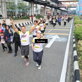 Runner Photo 4527467
