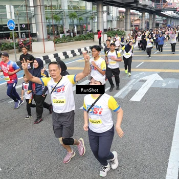 Runner Photo 4527567