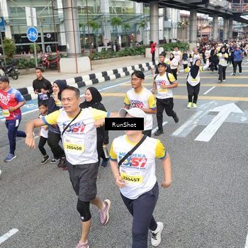 Runner Photo 4527579