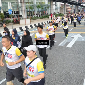 Runner Photo 4527646