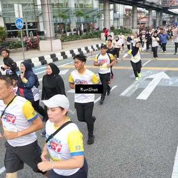 Runner Photo 4527649