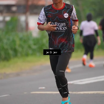Runner Photo 4527785