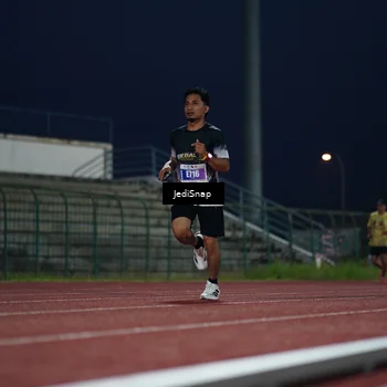 Runner Photo 4527793