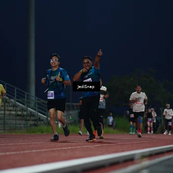 Runner Photo 4527893