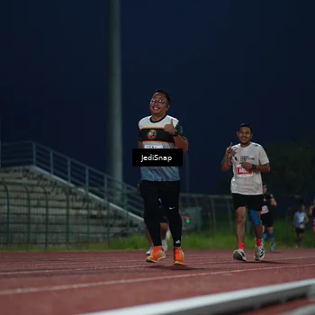 Runner Photo 4527943