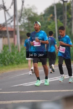 Runner Photo 4528013