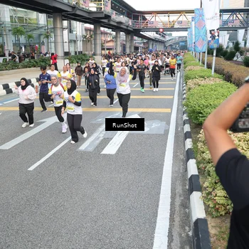 Runner Photo 4528038
