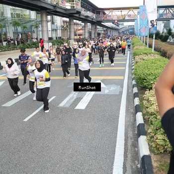 Runner Photo 4528086