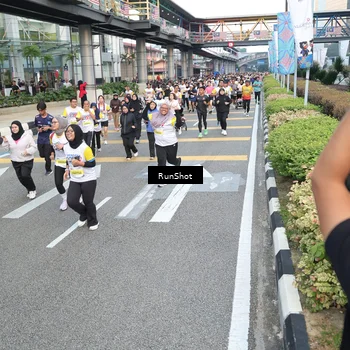 Runner Photo 4528093