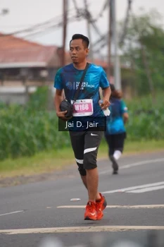 Runner Photo 4528193