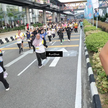 Runner Photo 4528209