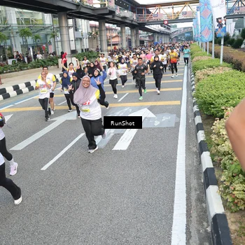 Runner Photo 4528214
