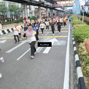Runner Photo 4528221