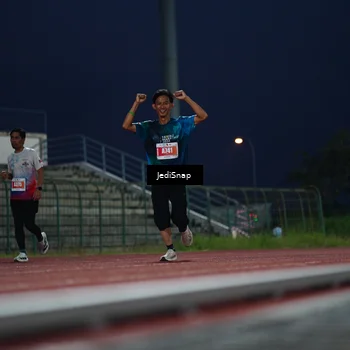 Runner Photo 4528243