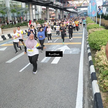 Runner Photo 4528268