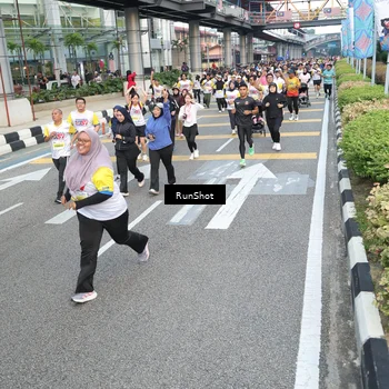 Runner Photo 4528293