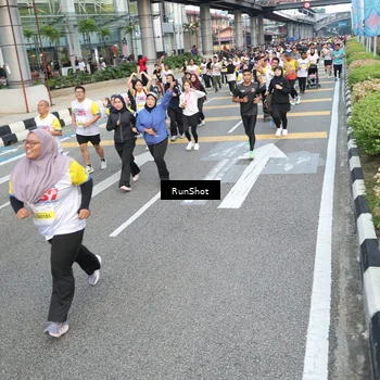 Runner Photo 4528336