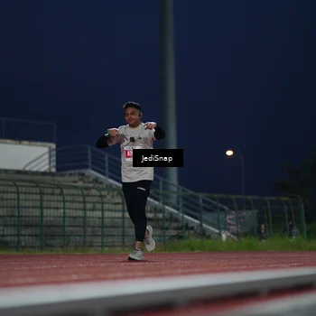 Runner Photo 4528353
