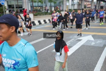Runner Photo 4528358