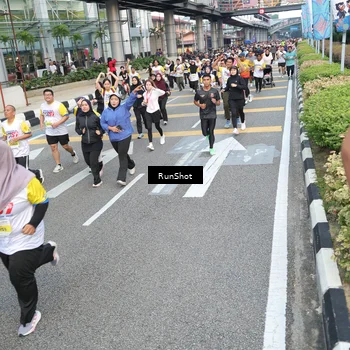Runner Photo 4528372