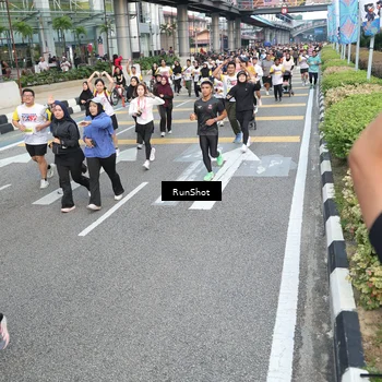 Runner Photo 4528411