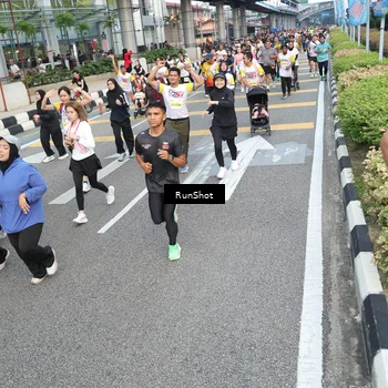 Runner Photo 4528560