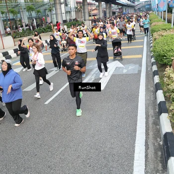 Runner Photo 4528565
