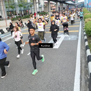 Runner Photo 4528590