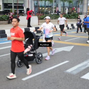 Runner Photo 4528674