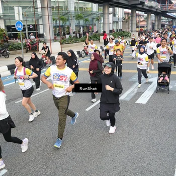Runner Photo 4528740