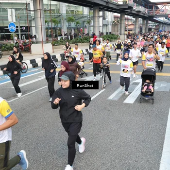 Runner Photo 4528796