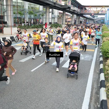 Runner Photo 4528876