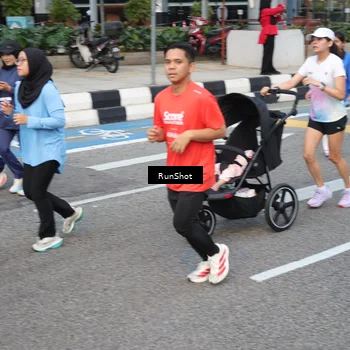 Runner Photo 4528885