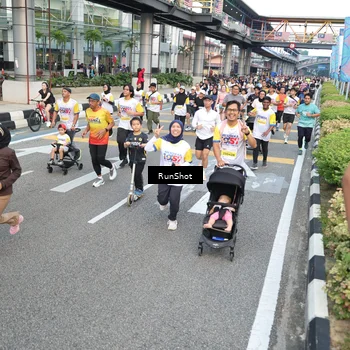 Runner Photo 4528930