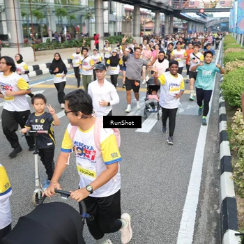 Runner Photo 4529054
