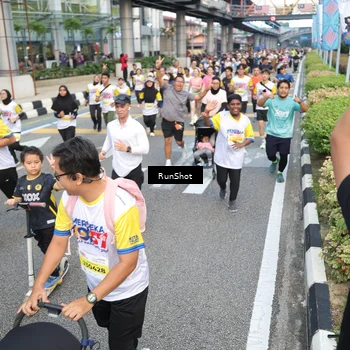 Runner Photo 4529082