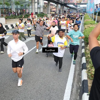 Runner Photo 4529152