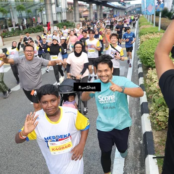 Runner Photo 4529375